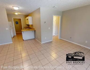 Main picture of 1801 Drake Ave