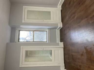 Main picture of 1735 W Erie Ave