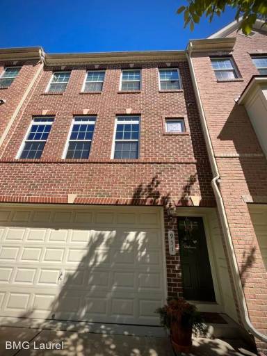 Main picture of 951 Hall Station Dr