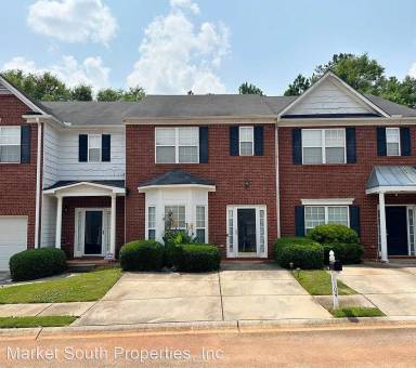 Main picture of 104 Madeline Ct