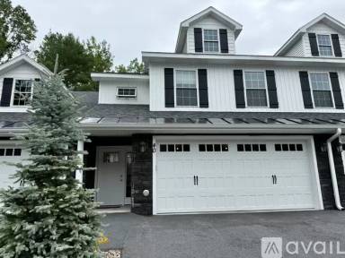 Main picture of 40 Arcadia Ct