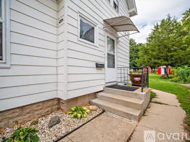 Main picture of 422 S State St