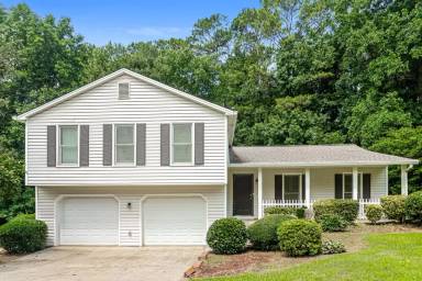 Main picture of 4067 Keheley Glen Dr NE