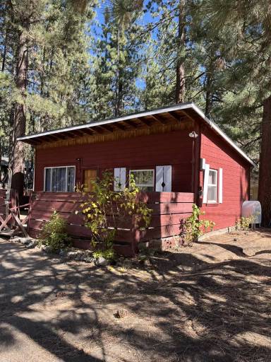 Main picture of 3066 Oakland Ave
