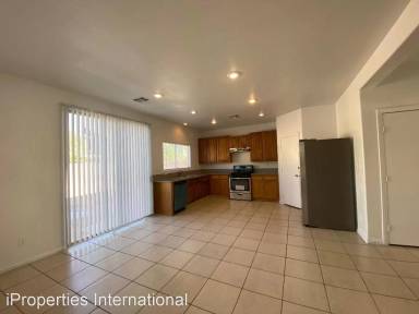 Main picture of 348 Bella Calabria Ave