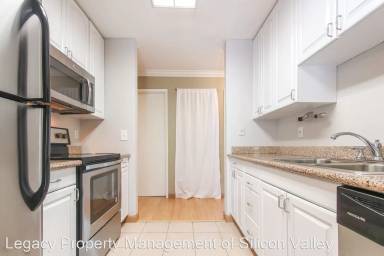 Main picture of 4000 Farm Hill Blvd
