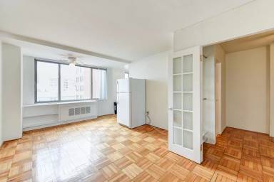 Main picture of River Place North