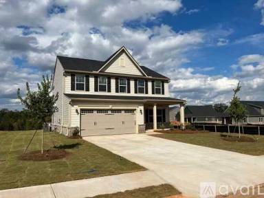 Main picture of 451 Daffodil Ln
