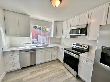 Main picture of 6165 Tooley St