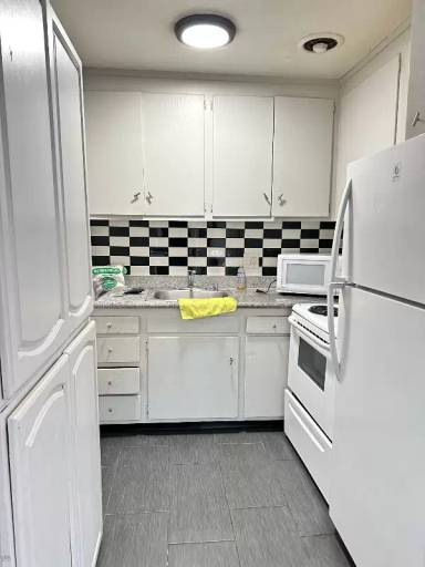 Main picture of 611 Virginia St