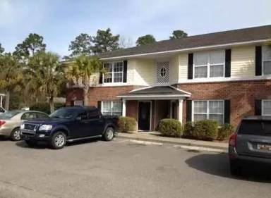 Main picture of 2407 James St