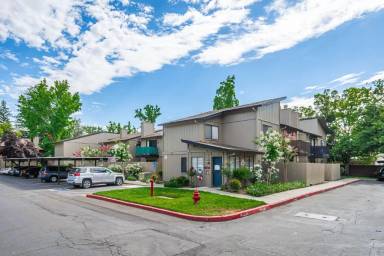 Main picture of El Camino Real Apartments