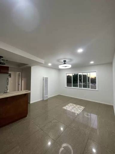 Main picture of 12416 Rose Ave