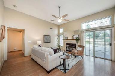 Main picture of 2559 Dennis Ave
