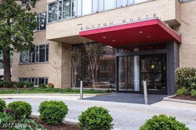 Main picture of 1711 Massachusetts Ave NW