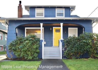 Main picture of 2221 N 57th St