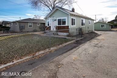 Main picture of 400 Grand Canyon Blvd