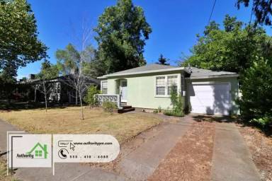 Main picture of 2045 Verda St