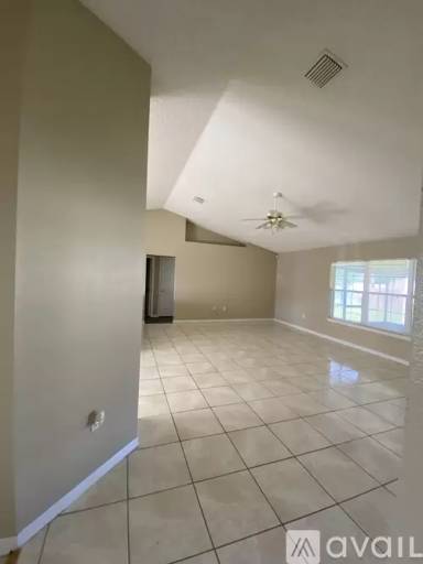 Main picture of 1348 W Evans Cir