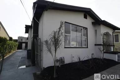 Main picture of 5621 Fleming Ave