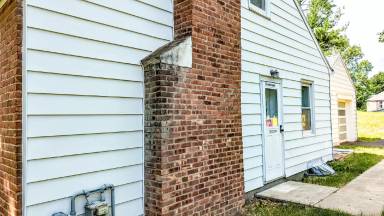 Main picture of 1 Dresden Ct
