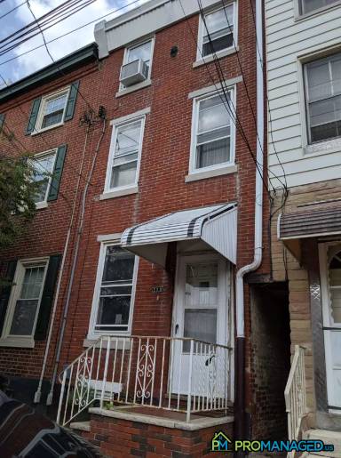 Main picture of 233 E Allen St