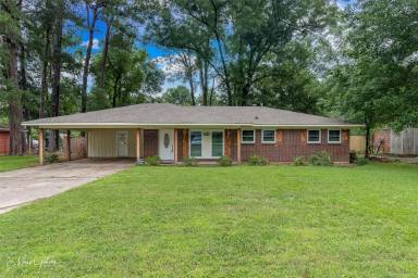 Main picture of 9333 Kildare Park Rd