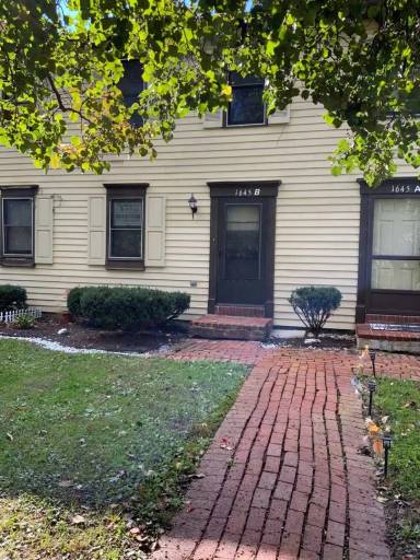 Main picture of 1645 Chadwick Cir