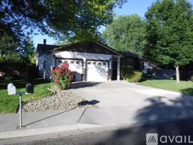Main picture of 1018 Park Meadows Dr