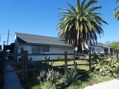 Main picture of 5431 Denny Ave