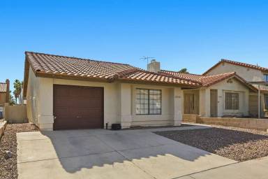 Main picture of 6725 Reggie Cir