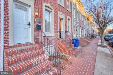 Main picture of 822 Washington Blvd