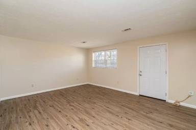 Main picture of 2829 Colt Dr