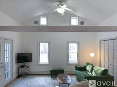 Main picture of 461 White Schoolhouse Rd