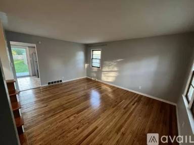 Main picture of 1115 69th St