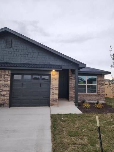 Main picture of 5911 Betty Lou Dr