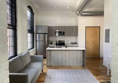 Main picture of 40 Sprague St