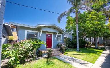 Main picture of 3743 Bancroft St