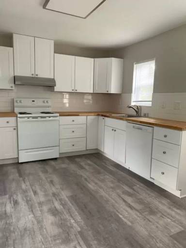 Main picture of 512 Oakcrest Rd