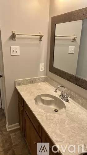 Main picture of 18 Irish Rose Cir