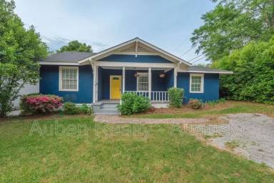 Main picture of 2056 McDowell St