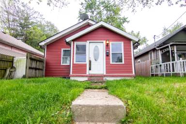 Main picture of 1705 E Gimber St