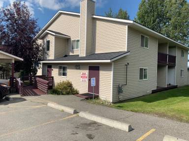 Main picture of 2460 Sentry Dr