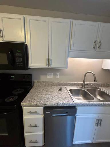 Main picture of 7569 Faraday Pl