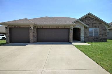 Main picture of 4104 N Grassland Dr