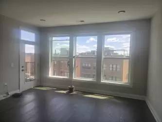 Main picture of 751 N 6th St