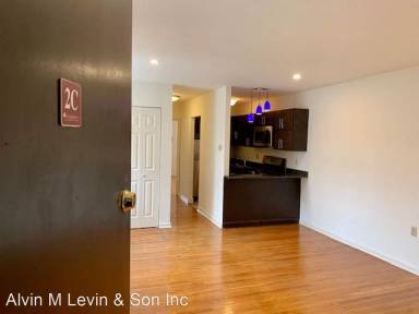 Main picture of 515 S 9th St