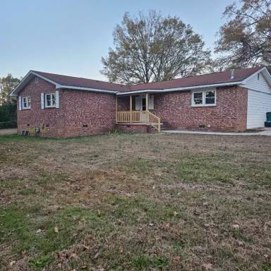 Main picture of 209 Walnut St