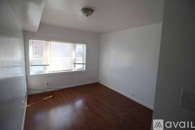 Main picture of 3614 N Ashland Ave