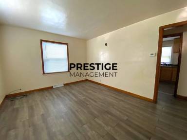 Main picture of 4941 Jefferson St